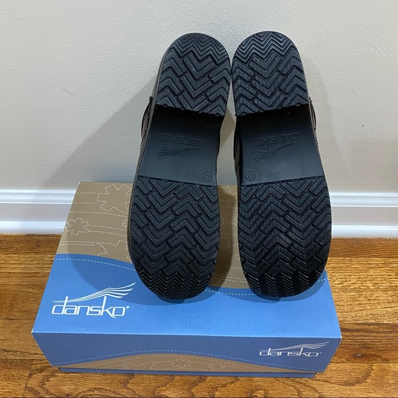 Dansko Clogs - Picture 5 of 8